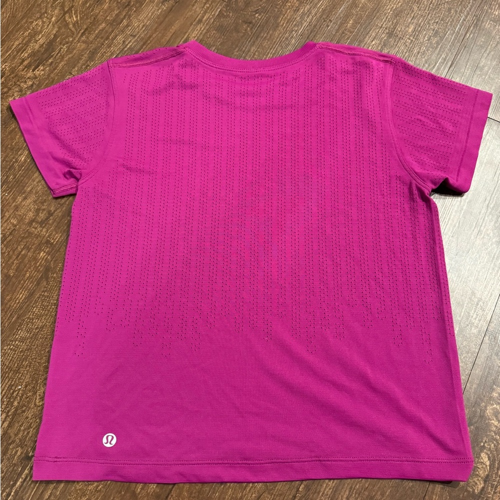 Lululemon Train To Be Short shirt
